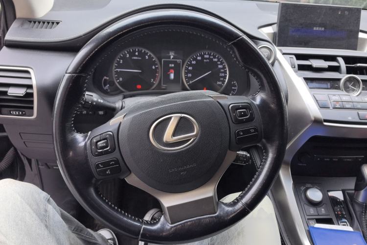 Used Lexus NX 2015 200 Front-Wheel Drive X-Trail SE Edition Steering Wheel