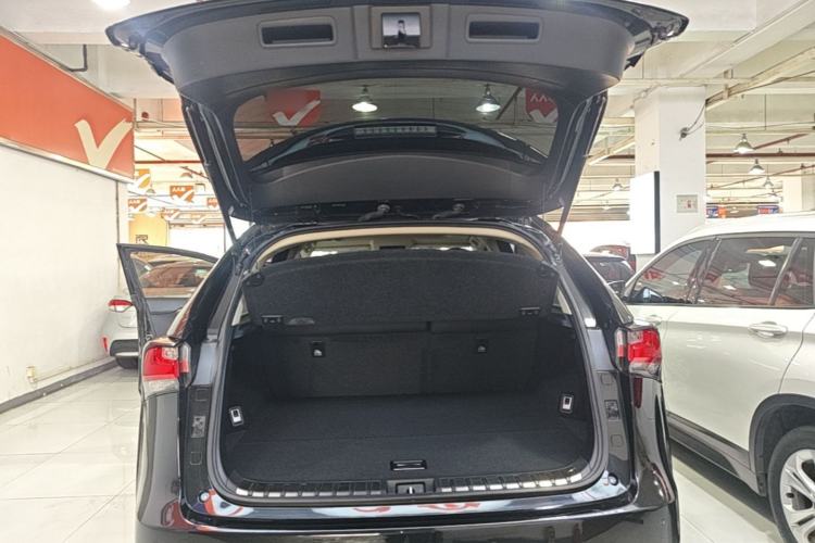 Used Lexus NX 2015 200T All-Wheel-Drive Fēngshàng Edition Trunk