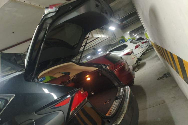 Used Lexus NX 2015 200T All-Wheel-Drive Fēngshàng Edition Trunk