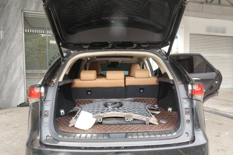 Used Lexus NX 2015 200T All-Wheel-Drive Fēngshàng Edition Trunk