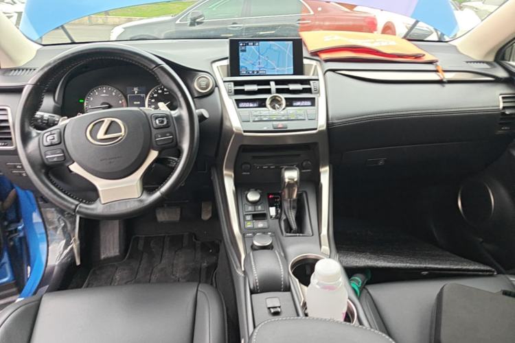Used Lexus NX 2015 200T All-Wheel-Drive Fēngshàng Edition Center Console