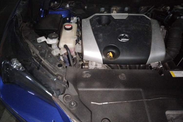 Used Lexus NX 2015 200 Front-Wheel Drive X-Trail SE Edition Engine Bay Right