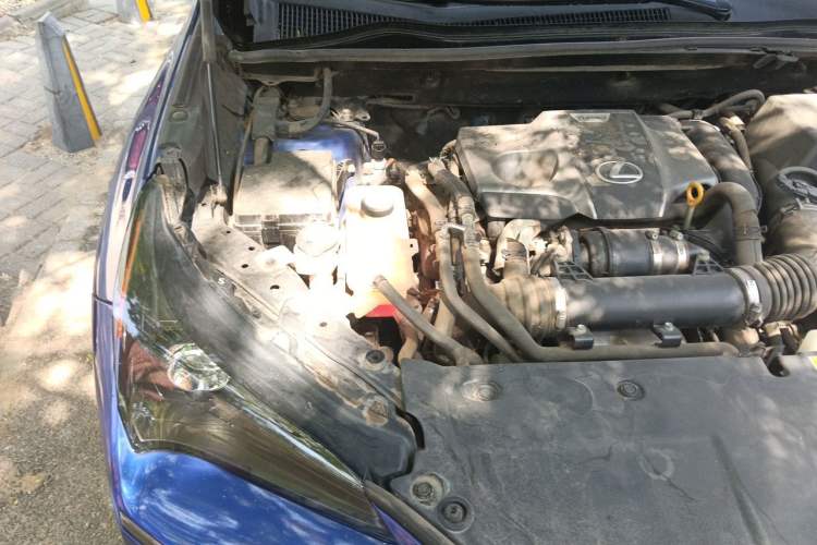 Used Lexus NX 2015 200T All-Wheel-Drive Fēngshàng Edition Engine Bay Right
