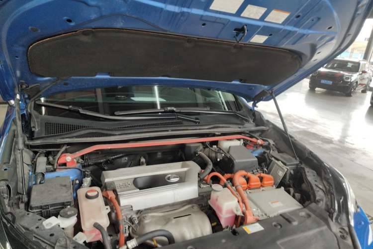 Used Lexus NX 2015 300h All-Wheel-Drive Fēngzhì Edition Engine Bay