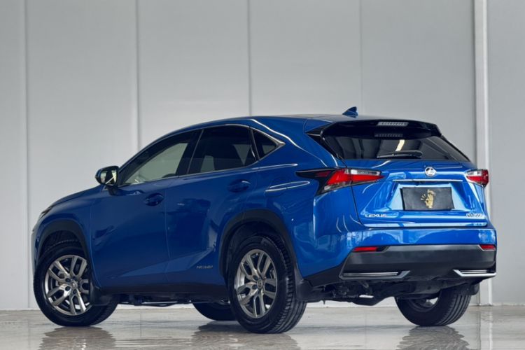 Used Lexus NX 2015 300h All-Wheel-Drive Fēngzhì Edition Exterior 5