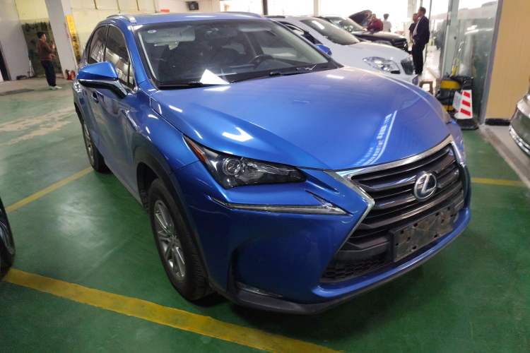 Used Lexus NX 2015 300h Front-Drive Fēngshàng Edition Front Right 45 Deg