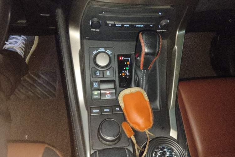 Used Lexus NX 2015 200 All-Wheel Drive Fēngshàng Edition Gear Lever