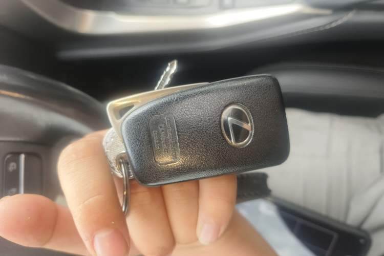 Used Lexus NX 2015 200T All-Wheel-Drive Fēngshàng Edition Interior 1