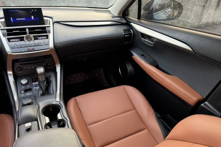 Used Lexus NX 2015 200 Front-Wheel Drive X-Trail SE Edition Interior 14