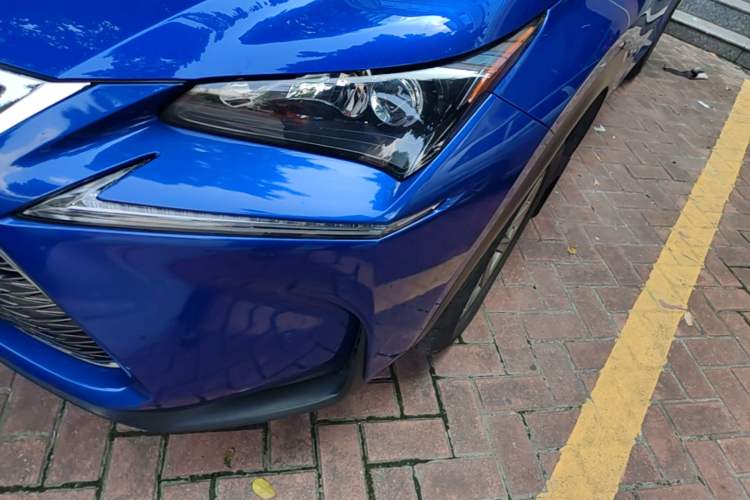 Used Lexus NX 2015 200 Front-Wheel Drive X-Trail SE Edition Left Front Headlight