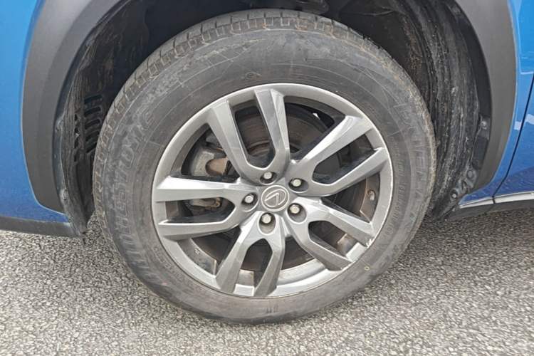 Used Lexus NX 2015 200T All-Wheel-Drive Fēngshàng Edition Left Front Wheel Hub