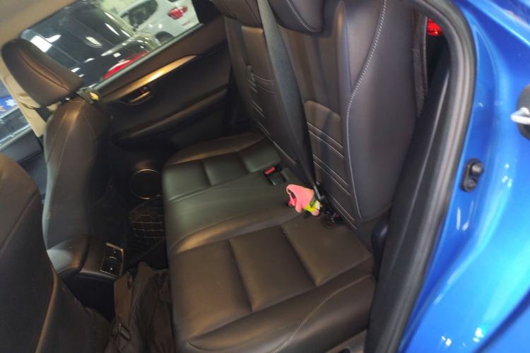 Used Lexus NX 2015 300h Front-Drive Fēngshàng Edition Left Rear Seat