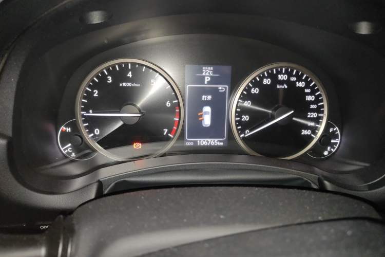 Used Lexus NX 2015 200 Front-Wheel Drive X-Trail SE Edition Odometer Close Up