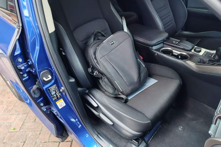 Used Lexus NX 2015 200 Front-Wheel Drive X-Trail SE Edition Right Front Seat