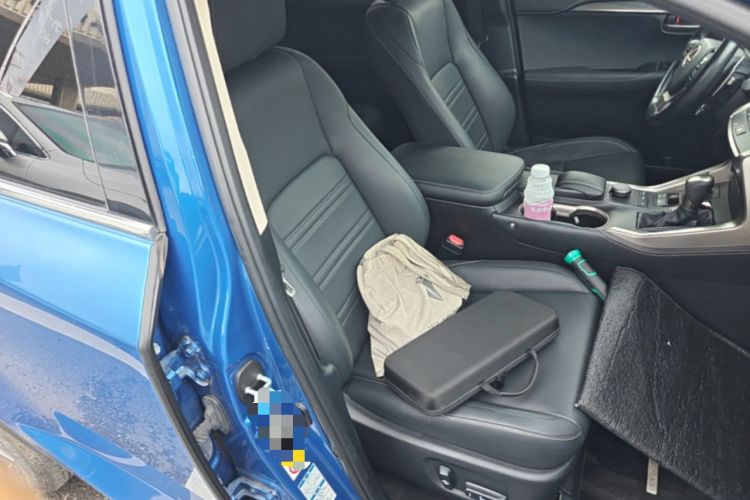 Used Lexus NX 2015 200T All-Wheel-Drive Fēngshàng Edition Right Front Seat