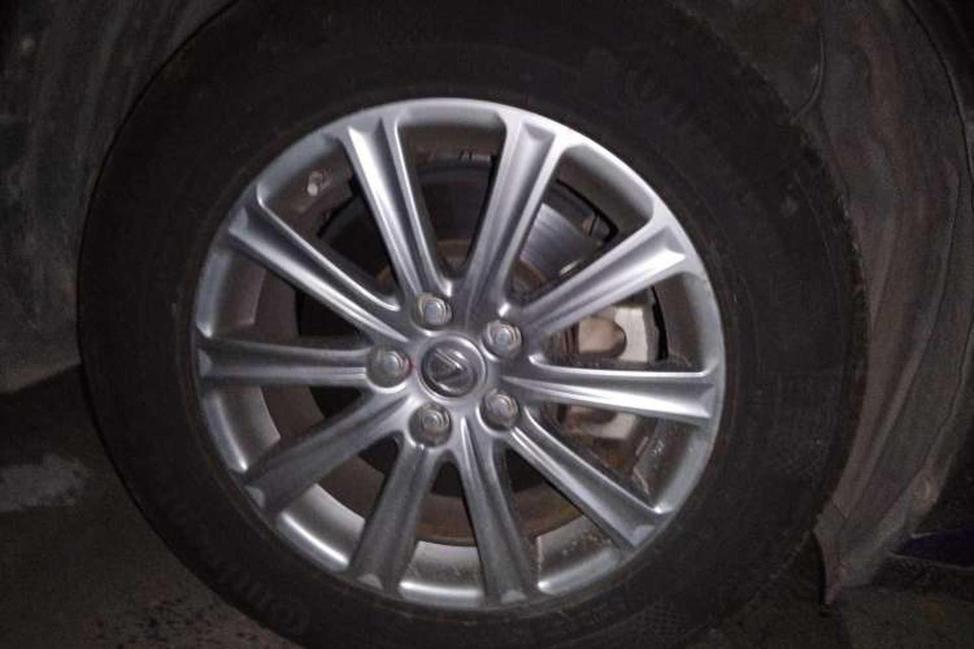 Used Lexus NX 2015 200 Front-Wheel Drive X-Trail SE Edition Right Front Wheel Hub