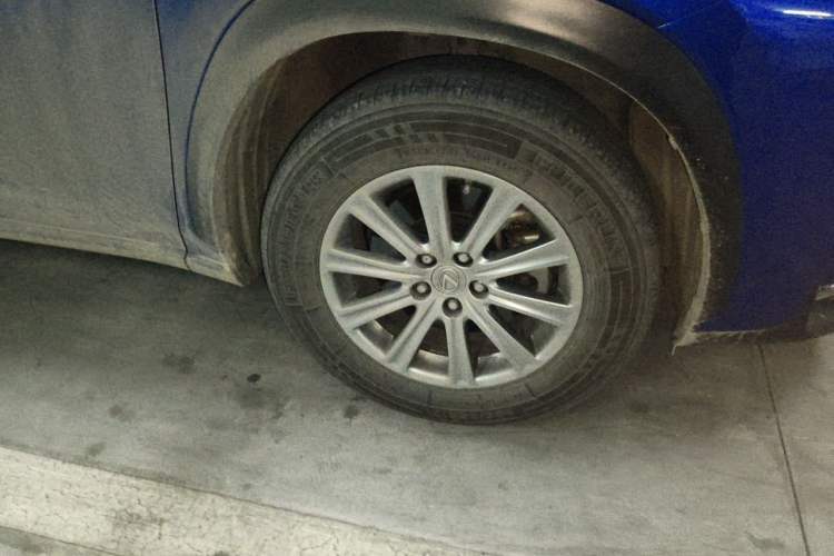 Used Lexus NX 2015 200 All-Wheel Drive Fēngshàng Edition Right Front Wheel Hub
