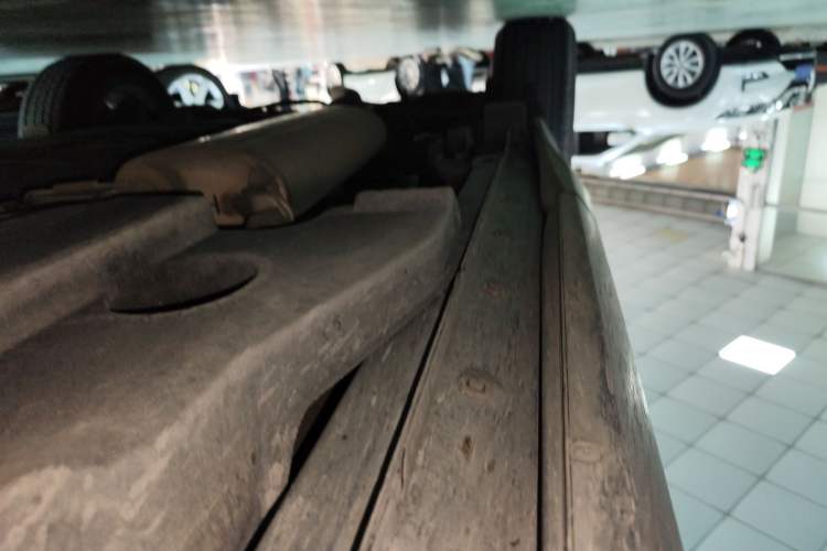 Used Lexus NX 2015 300h Front-Drive Fēngshàng Edition Right Side Sill