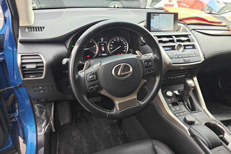 Used Lexus NX 2015 200T All-Wheel-Drive Fēngshàng Edition Steering Wheel