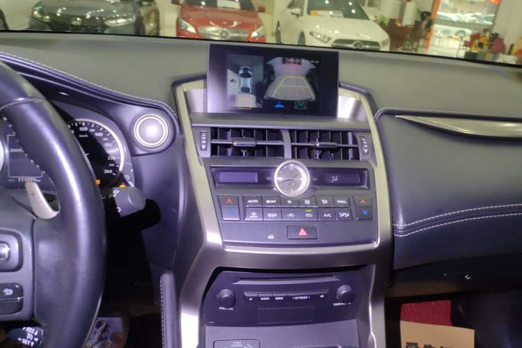 Used Lexus NX 2015 200T All-Wheel-Drive Fēngshàng Edition Audio And AC Panel