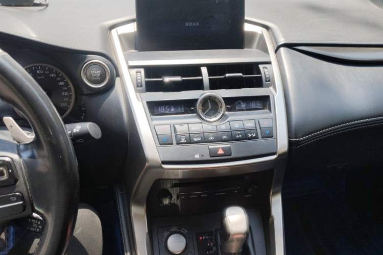 Used Lexus NX 2015 200T All-Wheel-Drive Fēngshàng Edition Audio And AC Panel