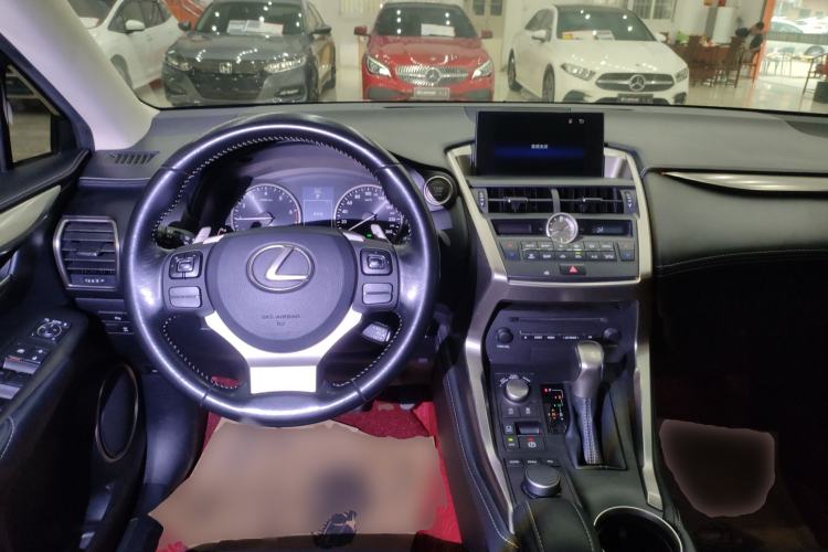 Used Lexus NX 2015 200T All-Wheel-Drive Fēngshàng Edition Center Console