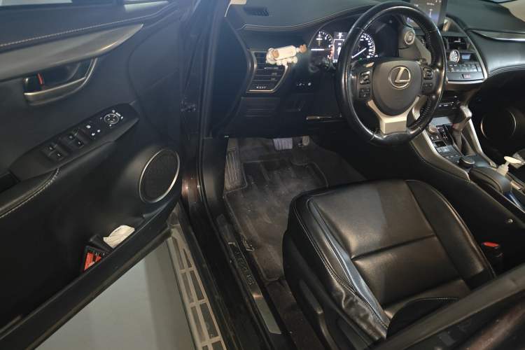 Used Lexus NX 2015 200 Front-Wheel Drive X-Trail SE Edition Driver Seat