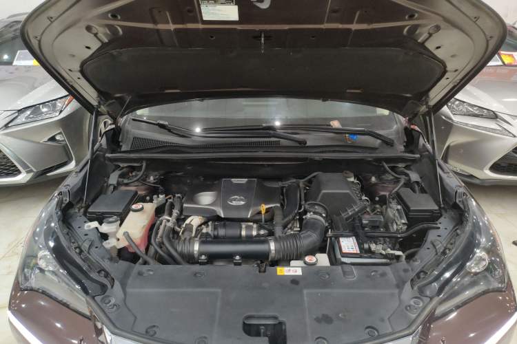 Used Lexus NX 2015 200T All-Wheel-Drive Fēngshàng Edition Engine Bay
