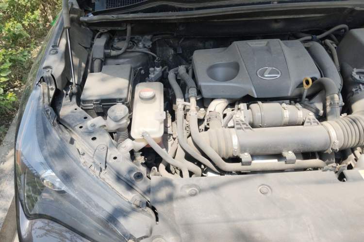 Used Lexus NX 2015 200T All-Wheel-Drive Fēngshàng Edition Engine Bay Right