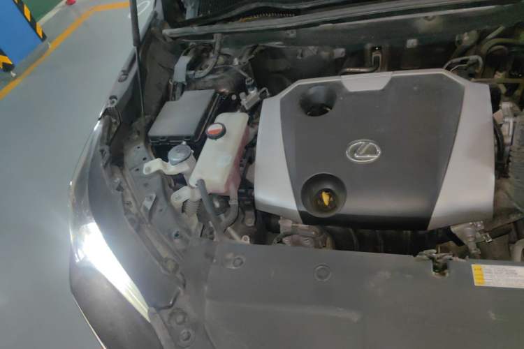 Used Lexus NX 2015 200 Front-Wheel Drive X-Trail SE Edition Engine Bay Right