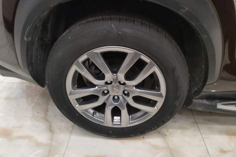 Used Lexus NX 2015 200T All-Wheel-Drive Fēngshàng Edition Exterior 5