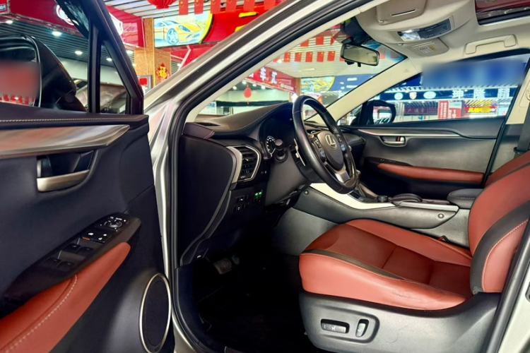 Used Lexus NX 2015 200T All-Wheel-Drive Fēngshàng Edition Interior 3