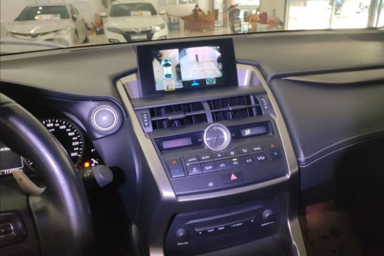 Used Lexus NX 2015 200T All-Wheel-Drive Fēngshàng Edition Interior 4