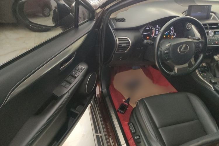 Used Lexus NX 2015 200T All-Wheel-Drive Fēngshàng Edition Interior 6