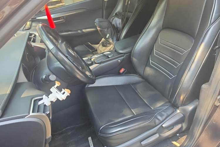 Used Lexus NX 2015 200 Front-Wheel Drive X-Trail SE Edition Left Front Seat