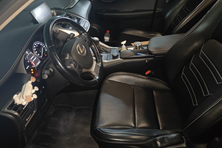 Used Lexus NX 2015 200 Front-Wheel Drive X-Trail SE Edition Left Front Seat