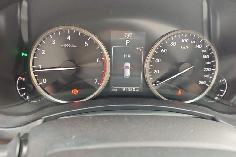Used Lexus NX 2015 200T All-Wheel-Drive Fēngshàng Edition Odometer Close Up
