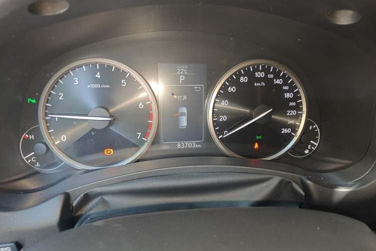 Used Lexus NX 2015 200T All-Wheel-Drive Fēngshàng Edition Odometer Close Up