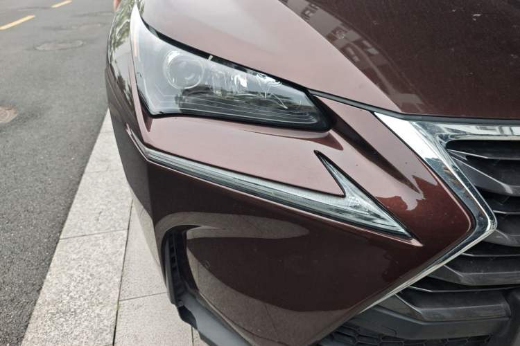 Used Lexus NX 2015 200T All-Wheel-Drive Fēngshàng Edition Right Front Headlight