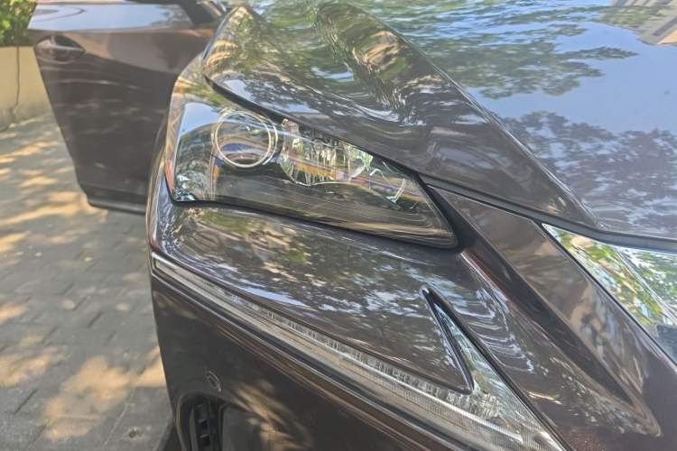 Used Lexus NX 2015 200 Front-Wheel Drive X-Trail SE Edition Right Front Headlight