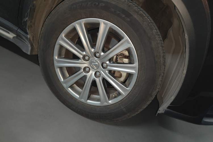 Used Lexus NX 2015 200 Front-Wheel Drive X-Trail SE Edition Right Front Wheel Hub