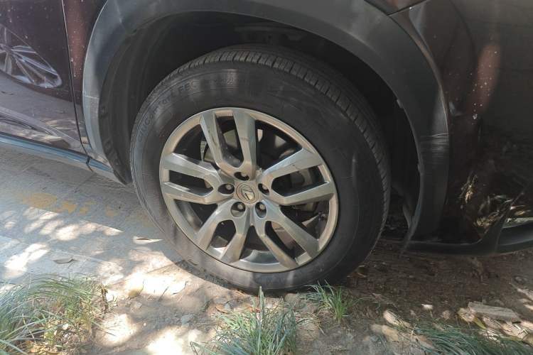 Used Lexus NX 2015 200T All-Wheel-Drive Fēngshàng Edition Right Front Wheel Hub
