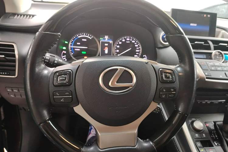 Used Lexus NX 2015 300h All-Wheel-Drive Fēngzhì Edition Steering Wheel