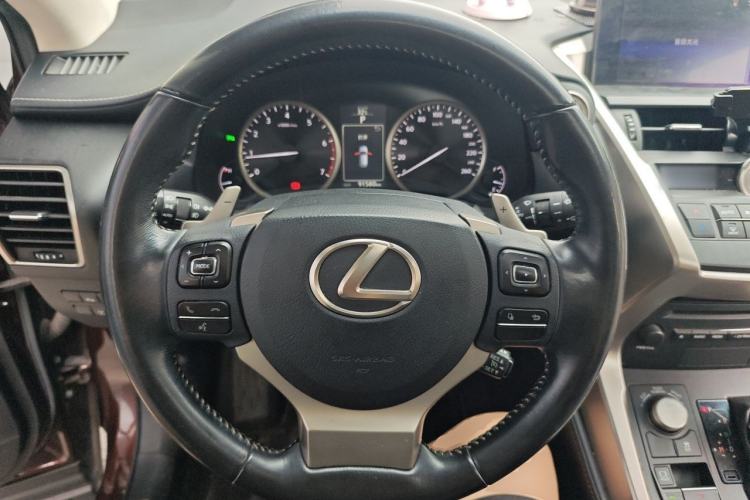 Used Lexus NX 2015 200T All-Wheel-Drive Fēngshàng Edition Steering Wheel
