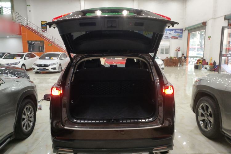 Used Lexus NX 2015 200T All-Wheel-Drive Fēngshàng Edition Trunk