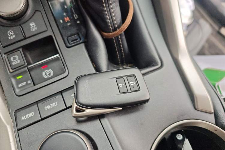 Used Lexus NX 2015 200T All-Wheel-Drive Fēngshàng Edition Vehicle Key