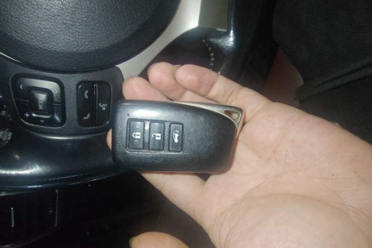 Used Lexus NX 2015 300h Front-Drive Fēngshàng Edition Vehicle Key