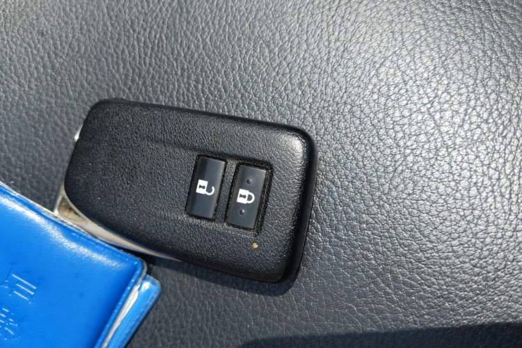 Used Lexus NX 2015 200T All-Wheel-Drive Fēngshàng Edition Vehicle Key
