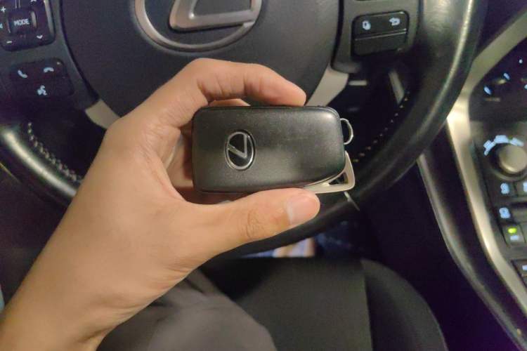 Used Lexus NX 2015 200 Front-Wheel Drive X-Trail SE Edition Vehicle Key