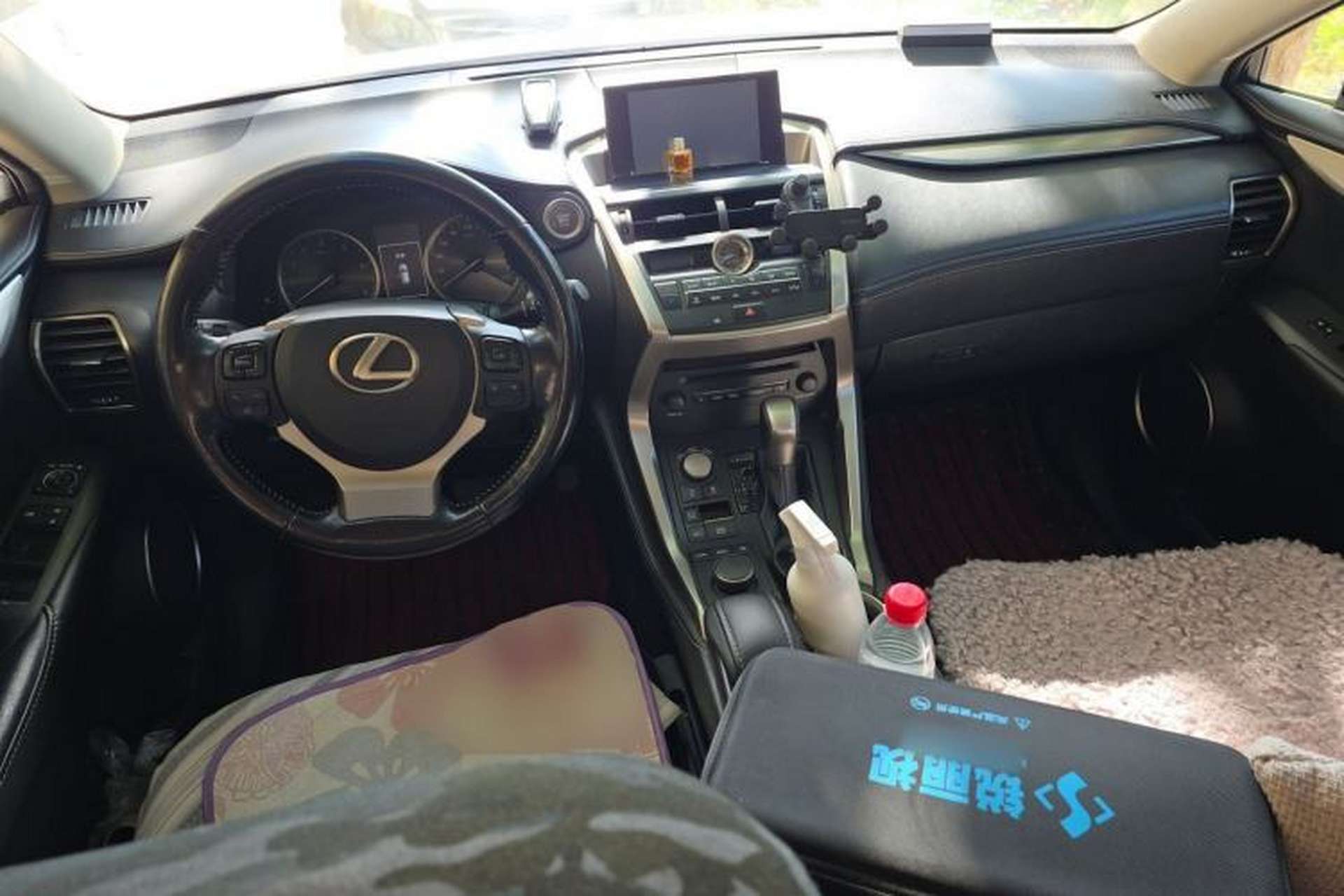 Used Lexus NX 2015 200 Front-Wheel Drive X-Trail SE Edition Center Console